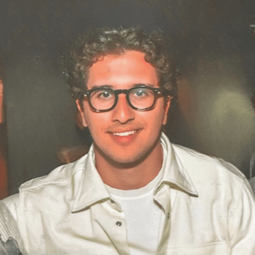 Portrait of Josh Cons, Founder Notice Media